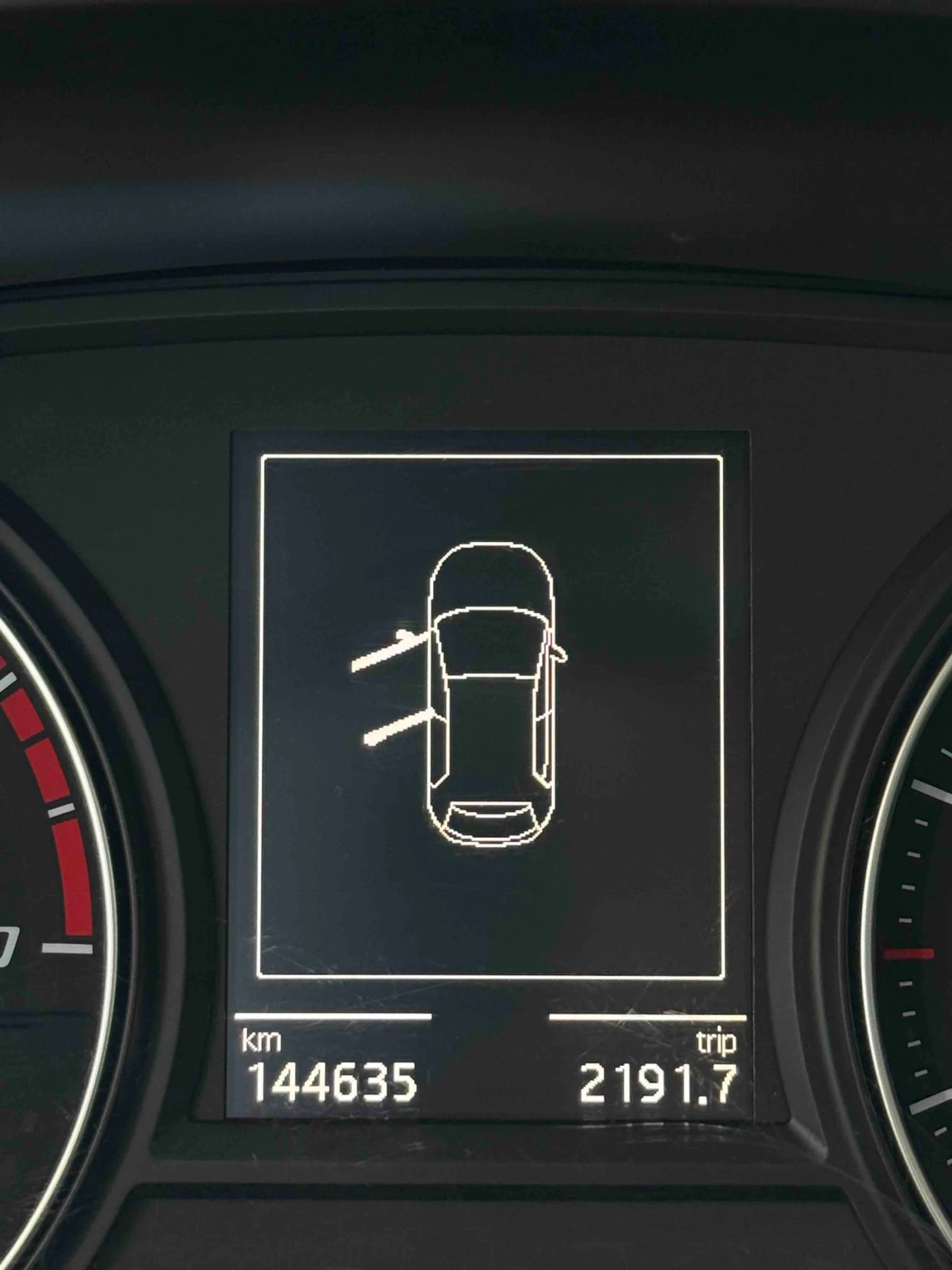 Seat Leon 1.2 TSI, снимка 9 - Автомобили и джипове - 55242414