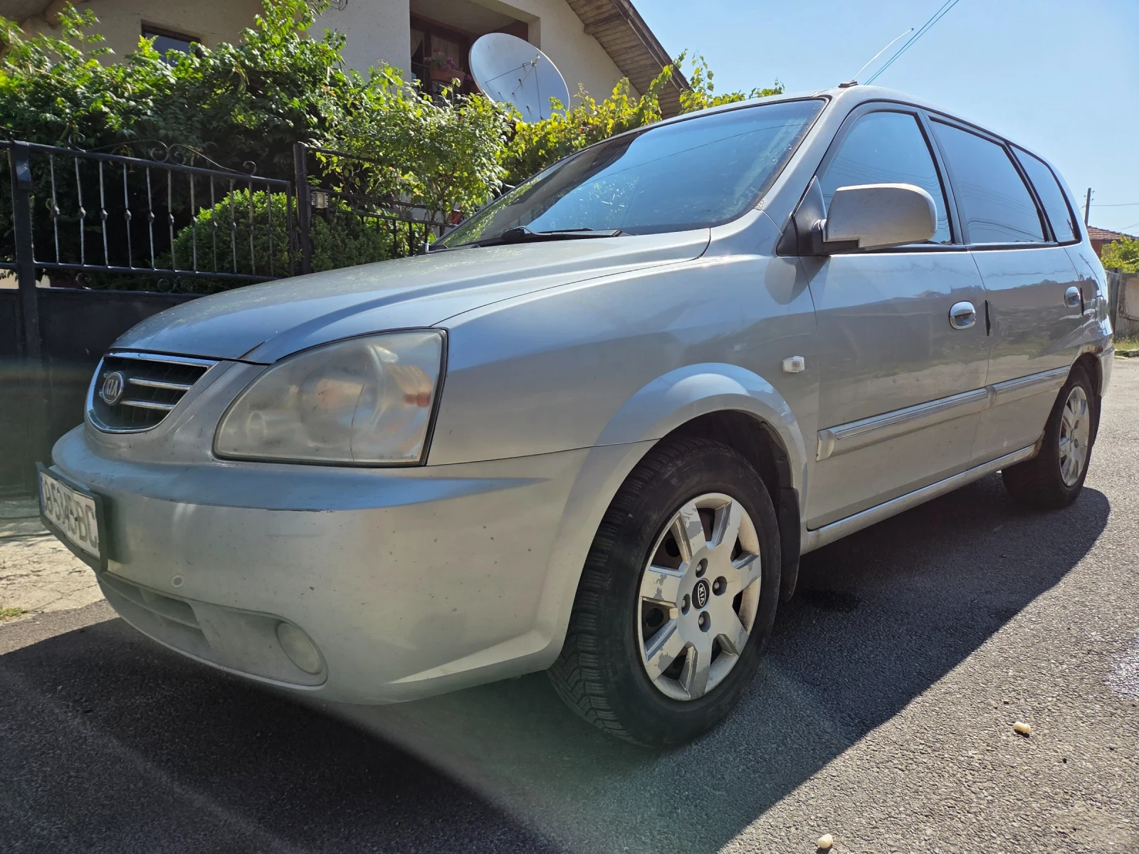 Kia Carens, снимка 3 - Автомобили и джипове - 55612628