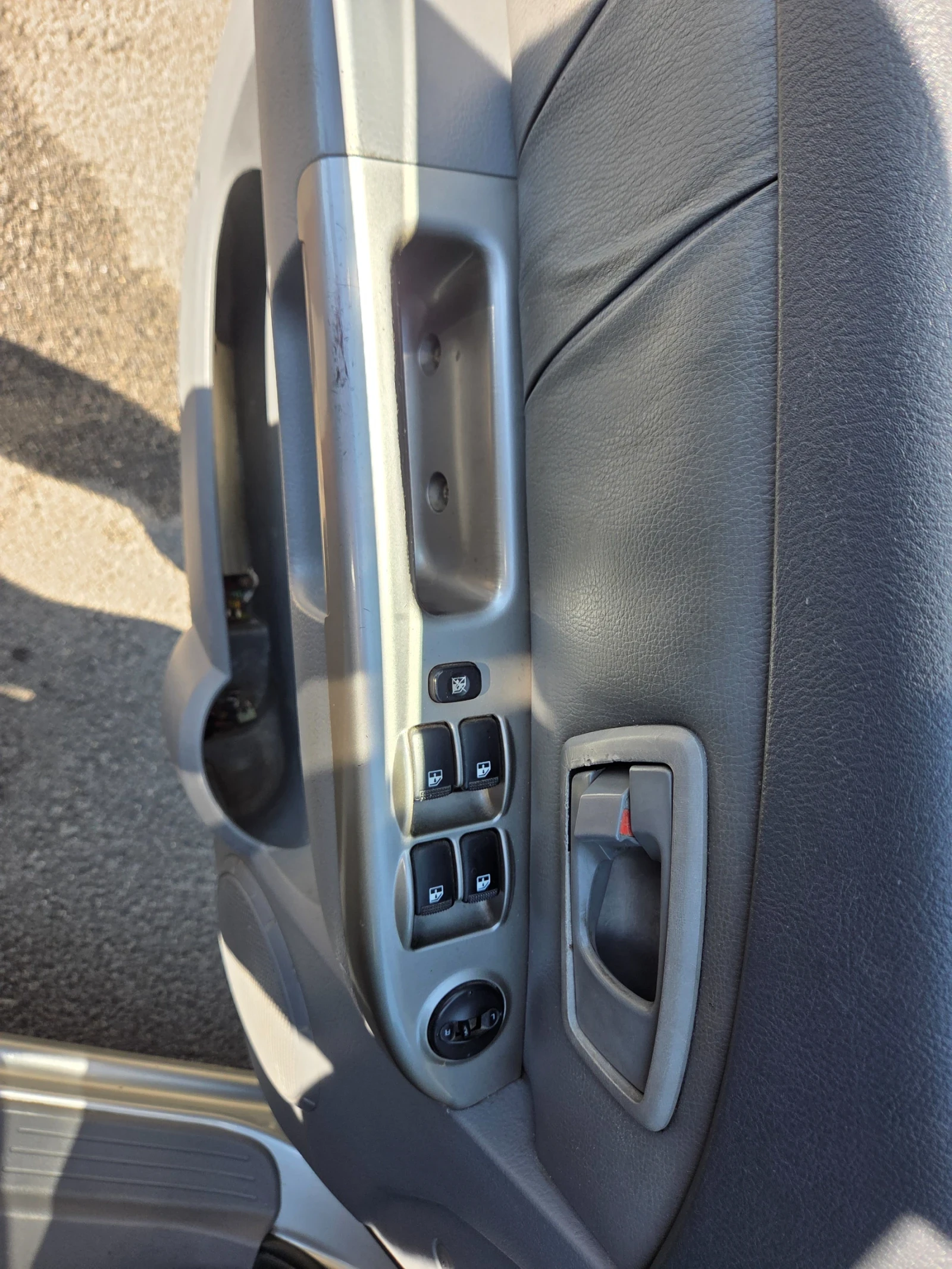 Kia Carens, снимка 10 - Автомобили и джипове - 55612628
