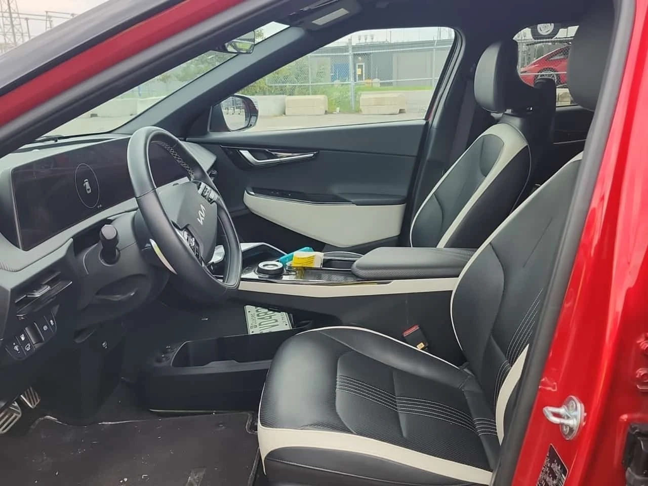 Kia EV6 GT Line / 360 / DISTRONIC /HEAD UP / CARFAX , снимка 5 - Автомобили и джипове - 55777484