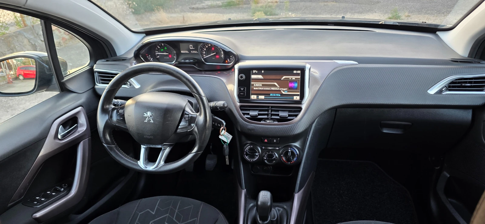 Peugeot 2008 1.2-82кс, снимка 8 - Автомобили и джипове - 55797706