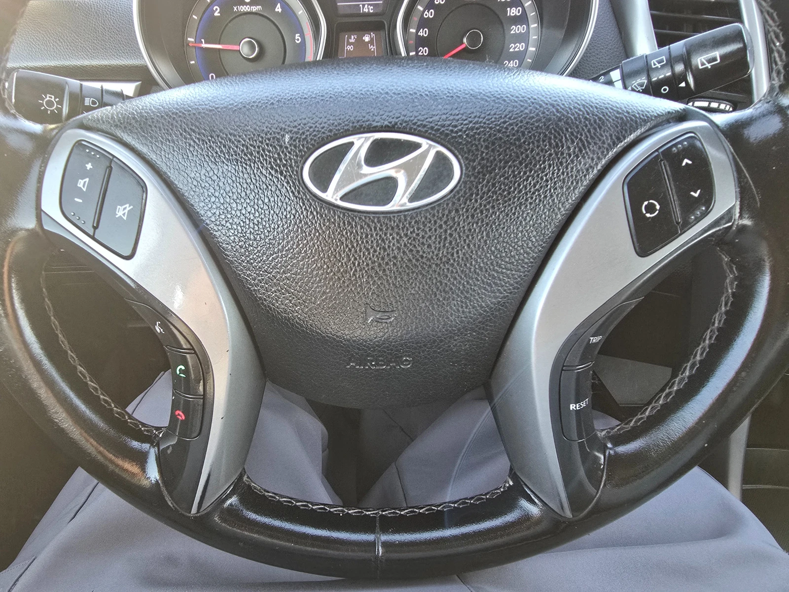 Hyundai I30 1.4CRDI-90K.C-EURO5 | Mobile.bg � ����������� 17