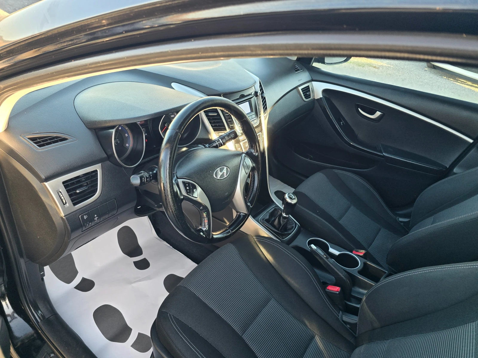 Hyundai I30 1.4CRDI-90K.C-EURO5 | Mobile.bg � ����������� 9