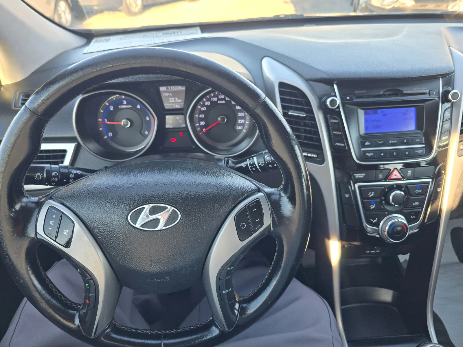 Hyundai I30 1.4CRDI-90K.C-EURO5 | Mobile.bg � ����������� 13