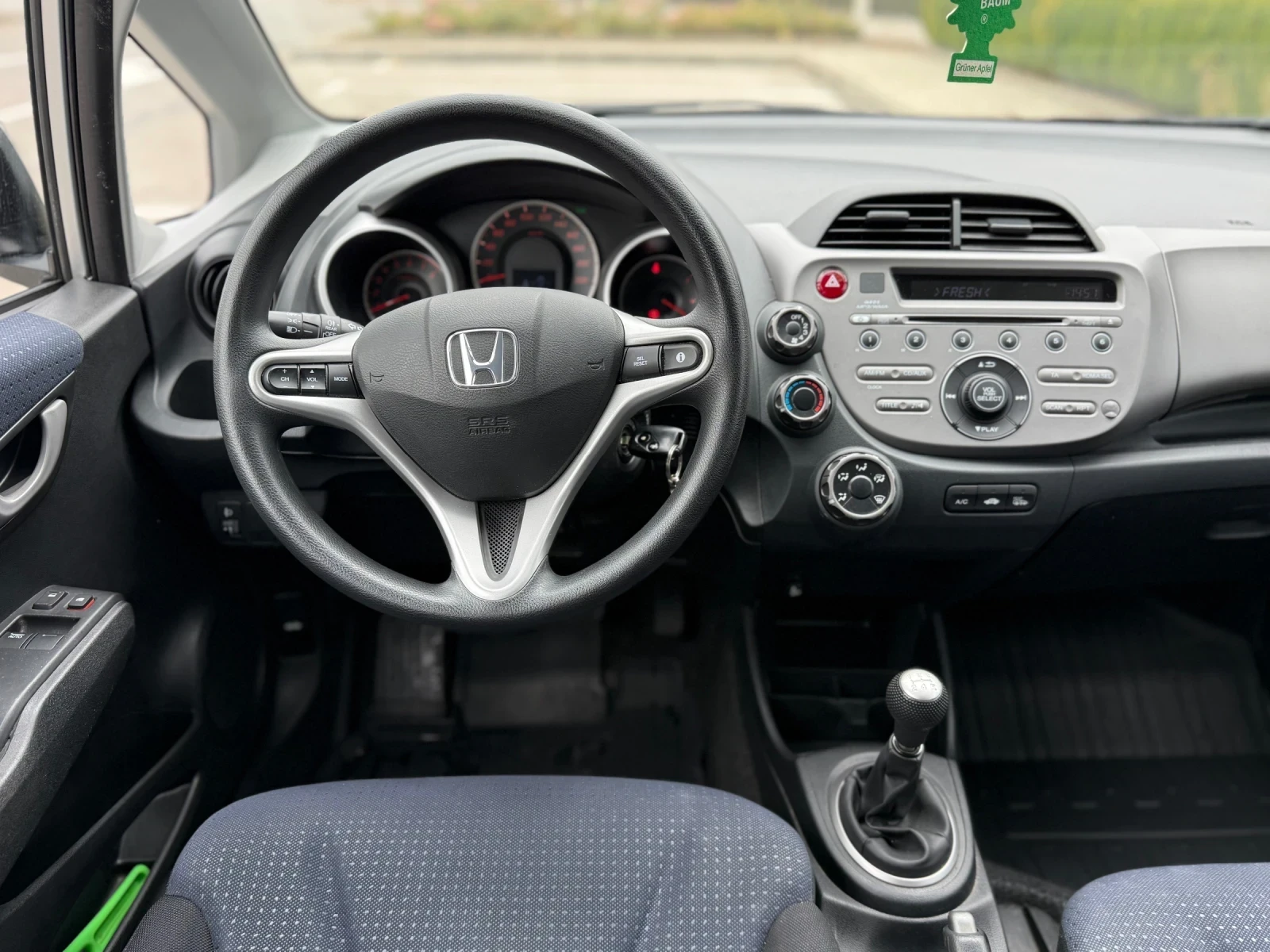 Honda Jazz 1.2 бензин 33000км !!!, снимка 12 - Автомобили и джипове - 56652157