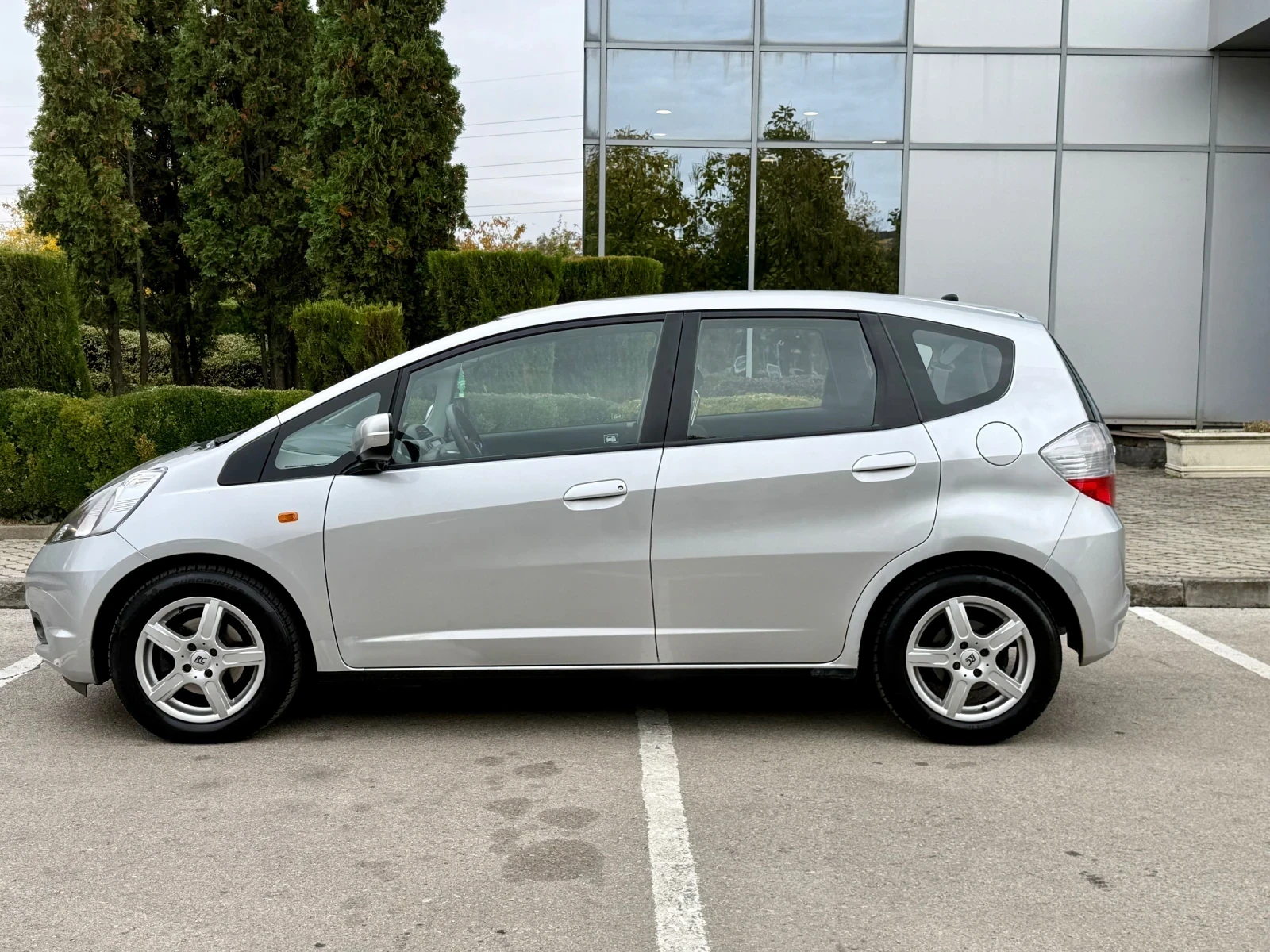 Honda Jazz 1.2 бензин 33000км !!!, снимка 5 - Автомобили и джипове - 56652157
