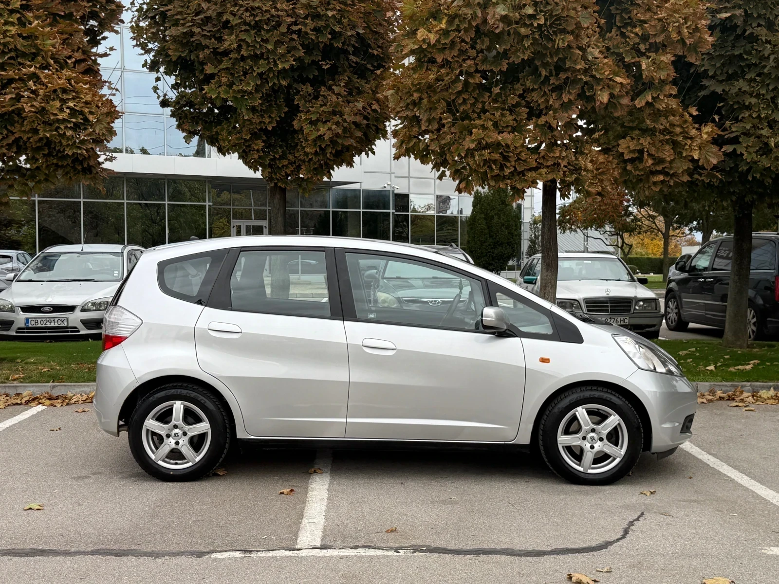 Honda Jazz 1.2 бензин 33000км !!!, снимка 15 - Автомобили и джипове - 56652157