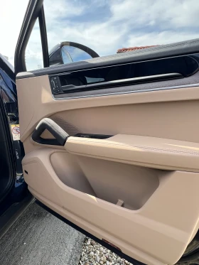 Porsche Cayenne E-Hybrid, снимка 2