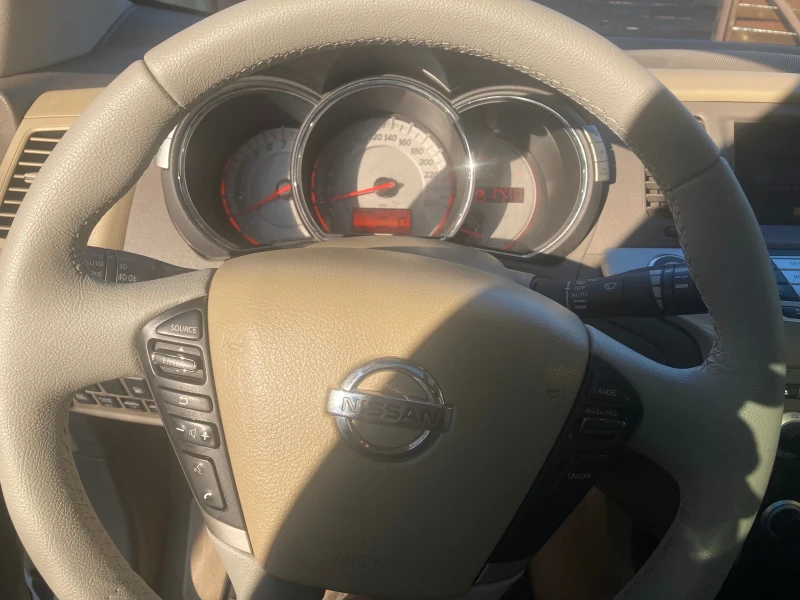 Nissan Murano, снимка 9 - Автомобили и джипове - 47361725