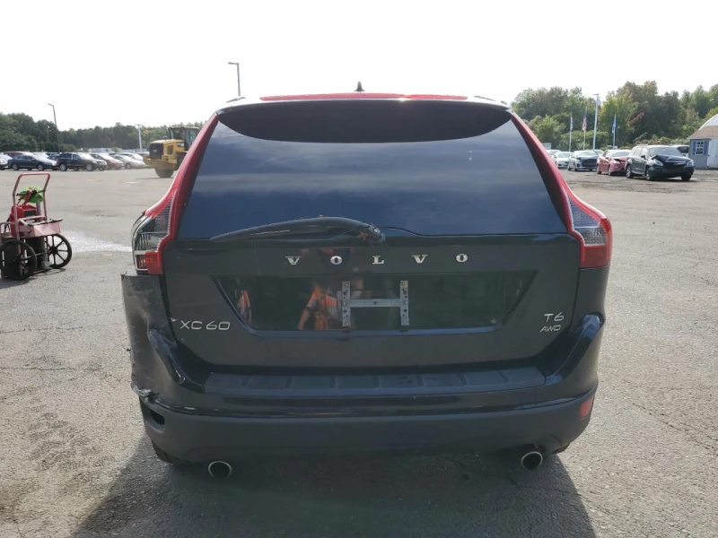 Volvo XC60 4x4, снимка 6 - Автомобили и джипове - 47849799