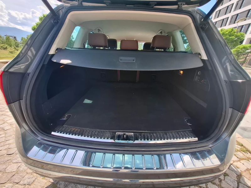 VW Touareg, снимка 14 - Автомобили и джипове - 50441756