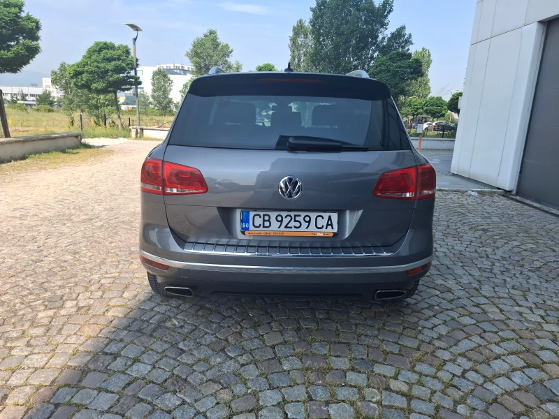 VW Touareg, снимка 5 - Автомобили и джипове - 50441756