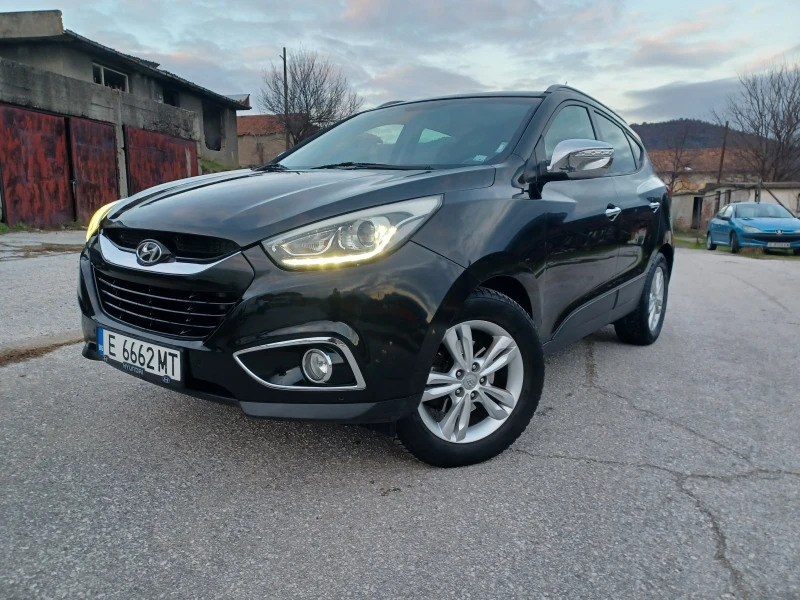 Hyundai IX35 2.0 CRDI 4WD AT, снимка 2 - Автомобили и джипове - 52592854