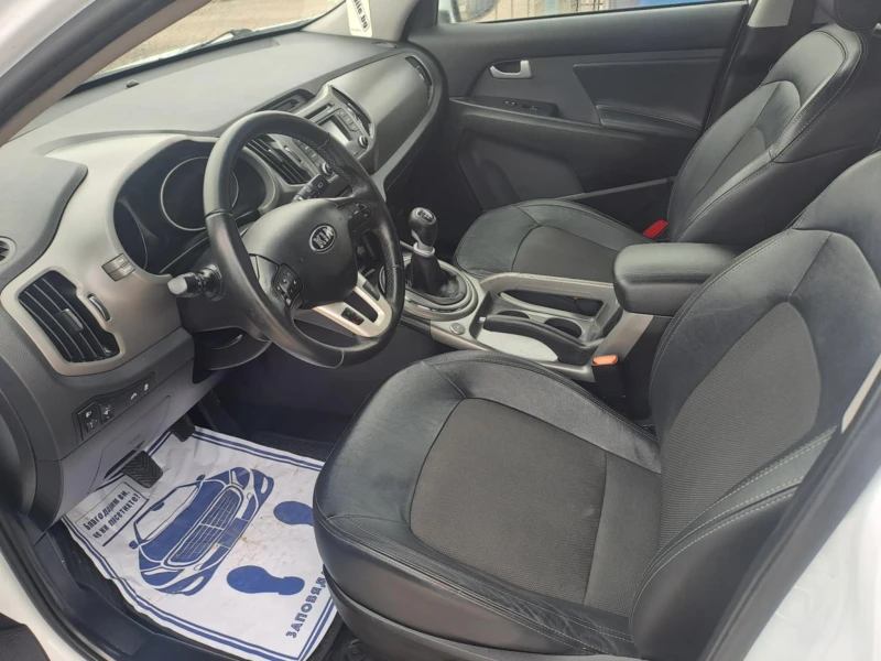 Kia Sportage Бензин/газ, снимка 7 - Автомобили и джипове - 53152111