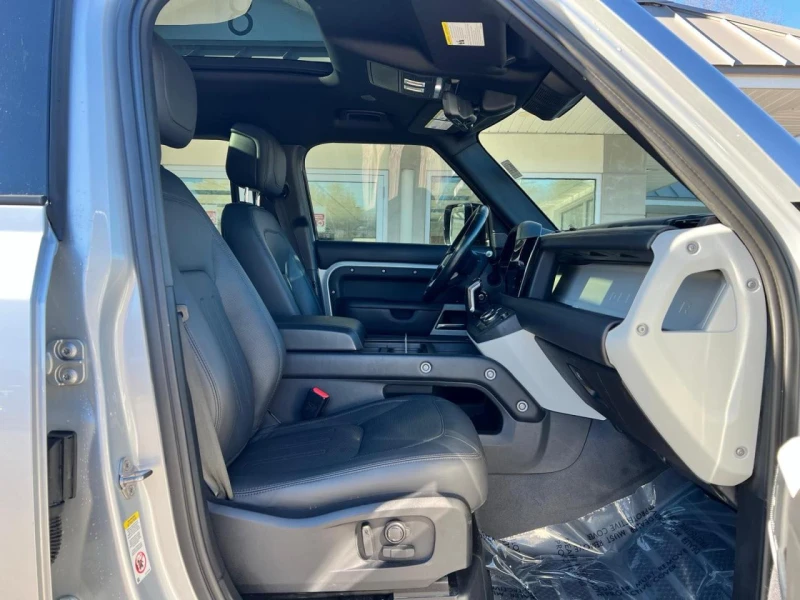 Land Rover Defender 110 XS EDITION, снимка 5 - Автомобили и джипове - 53364642