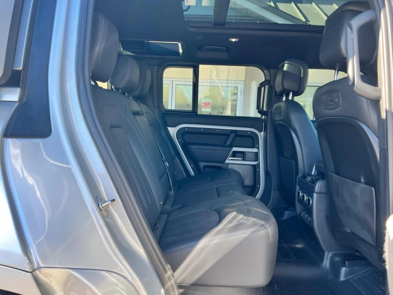 Land Rover Defender 110 XS EDITION, снимка 6 - Автомобили и джипове - 53364642