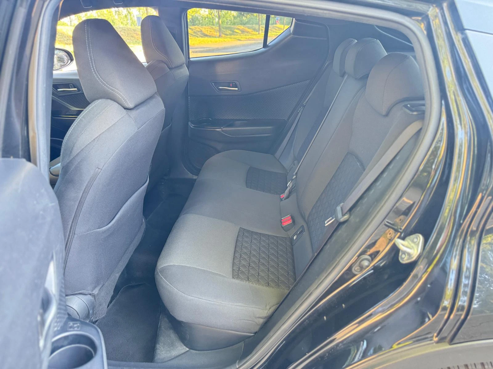 Toyota C-HR 1.8 HYBRID - изображение 7