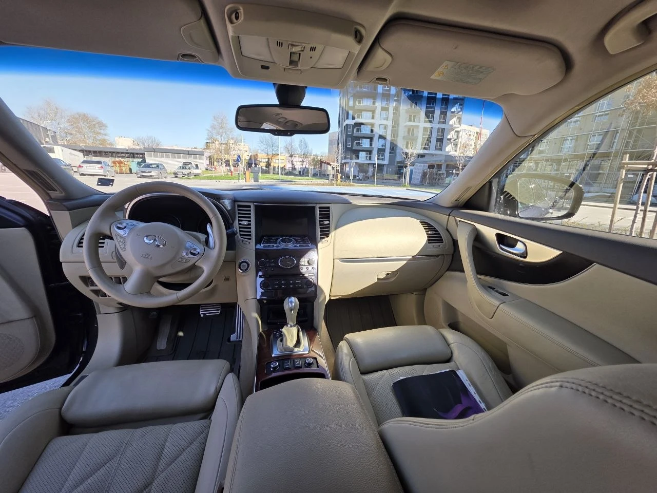 Infiniti Fx 37 S, снимка 8 - Автомобили и джипове - 54120649