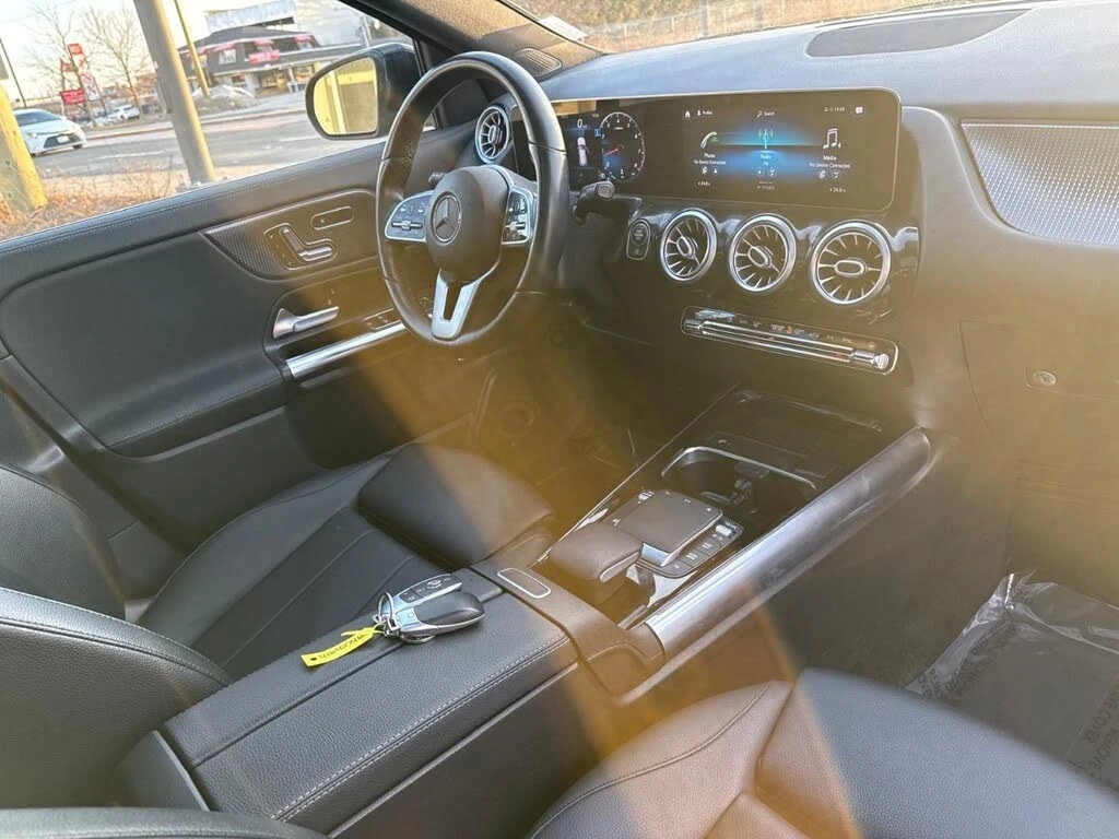 Mercedes-Benz GLA 4MATIC* АвтоКредит* (Цена до БГ) , снимка 16 - Автомобили и джипове - 54227408