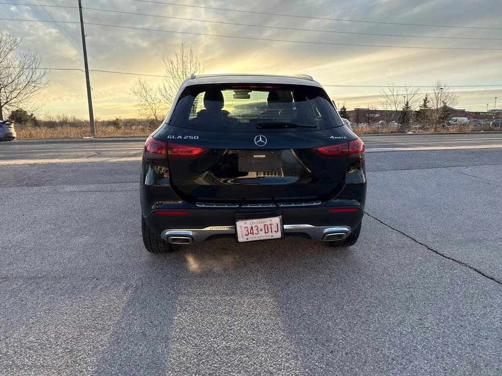 Mercedes-Benz GLA 4MATIC* АвтоКредит* (Цена до БГ) , снимка 5 - Автомобили и джипове - 54227408