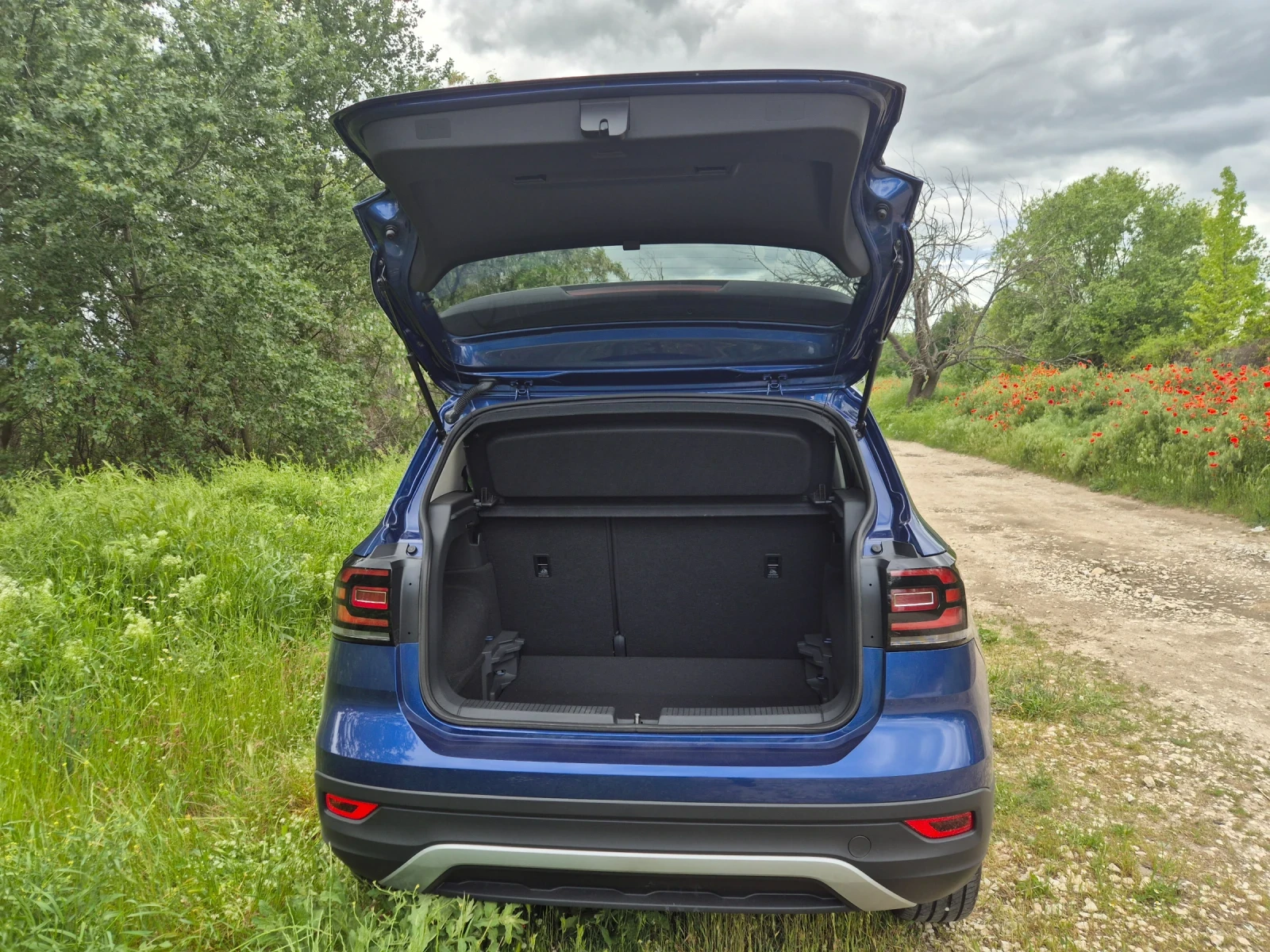 VW T-Cross, снимка 5 - Автомобили и джипове - 54641011