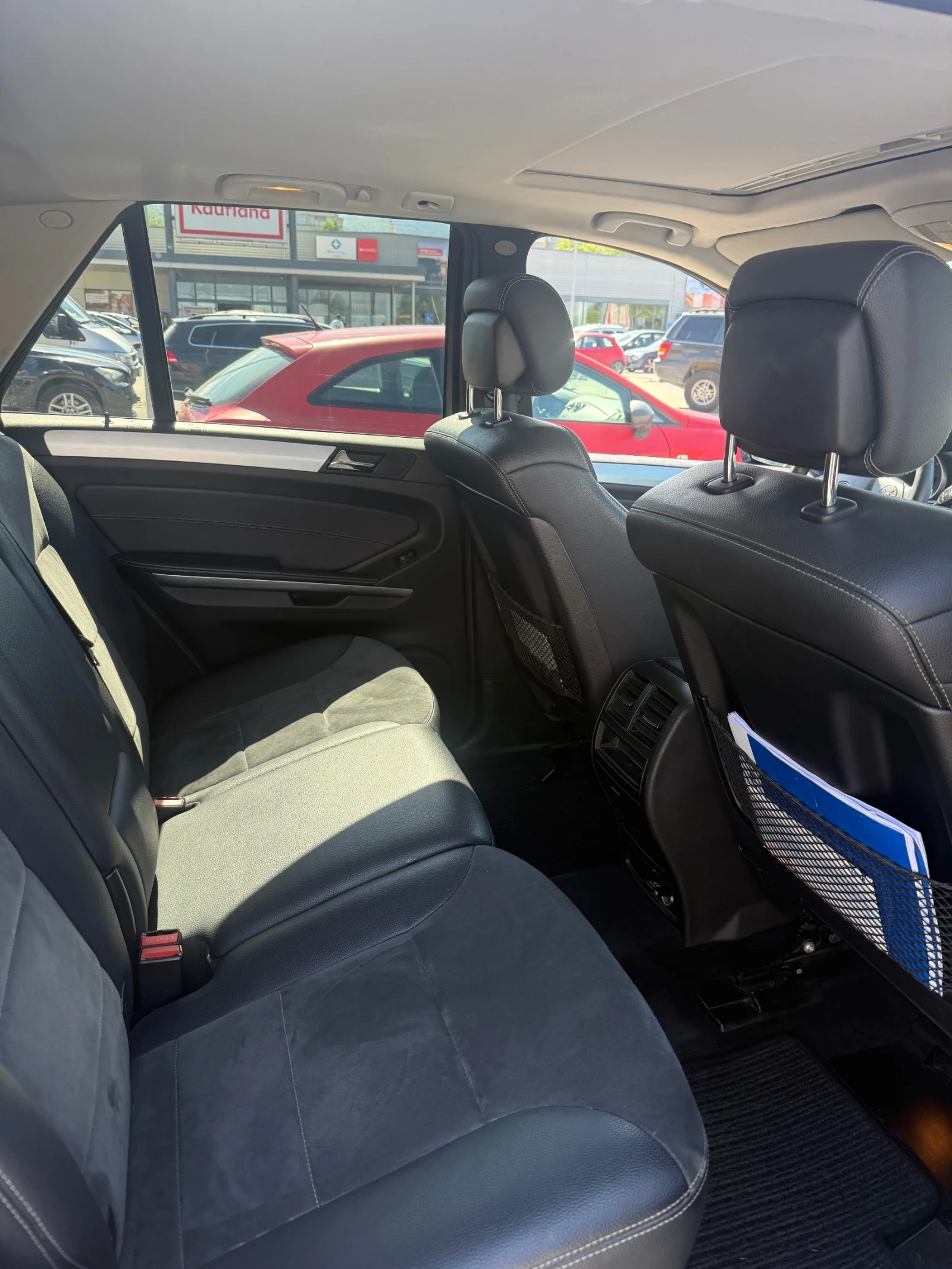Mercedes-Benz ML 320, снимка 13 - Автомобили и джипове - 54712911