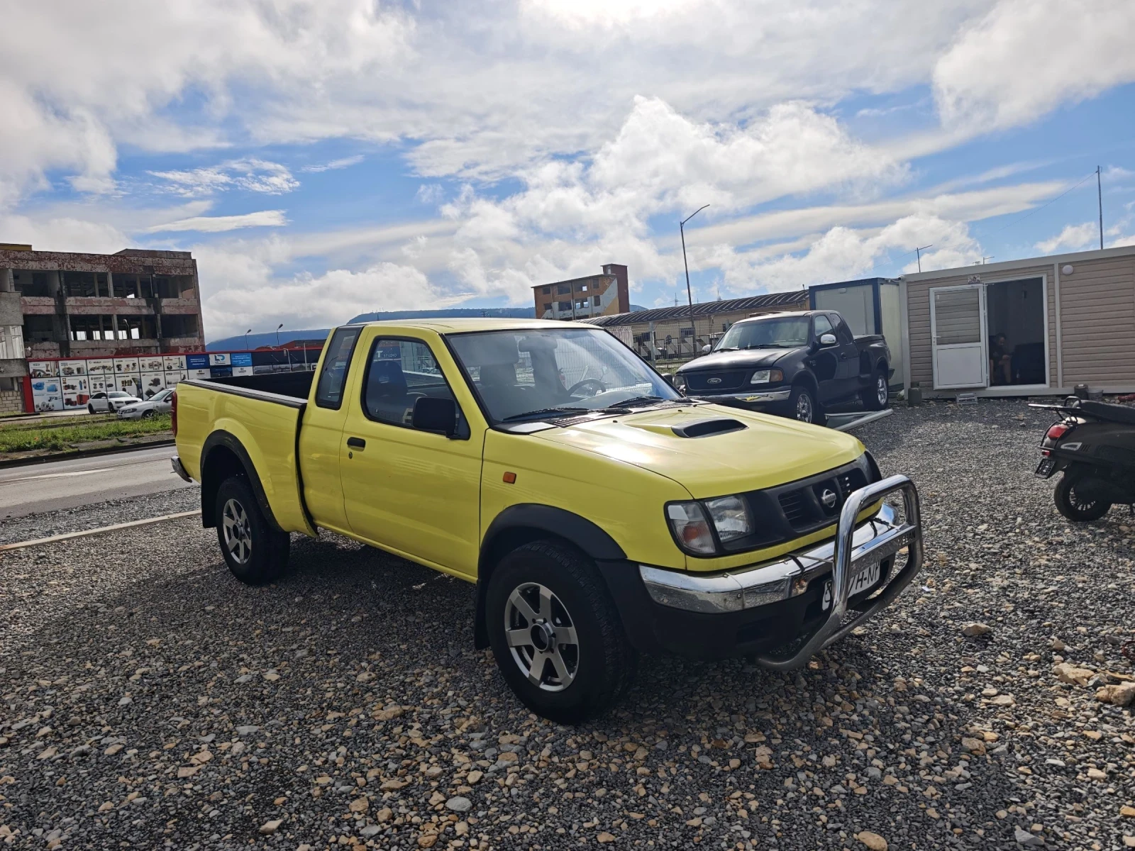 Nissan Titan king Nissan King 2.5, снимка 2 - Автомобили и джипове - 54799039