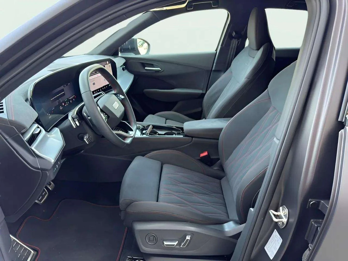Audi Q3, снимка 6 - Автомобили и джипове - 55291004