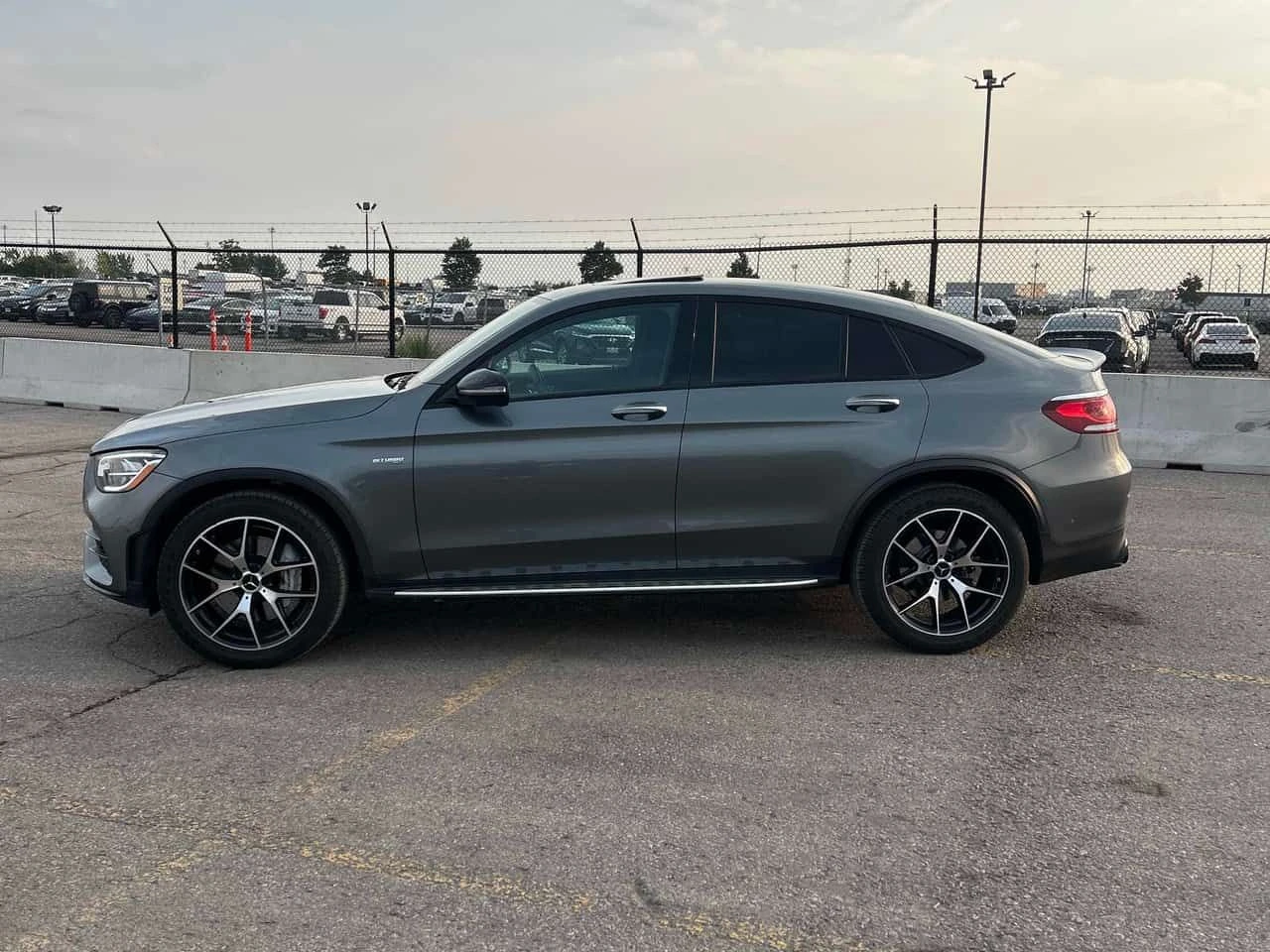 Mercedes-Benz GLC 43 AMG  ДИСТРОНИК / 360 / АЛКАНТАРА / , снимка 2 - Автомобили и джипове - 55555102