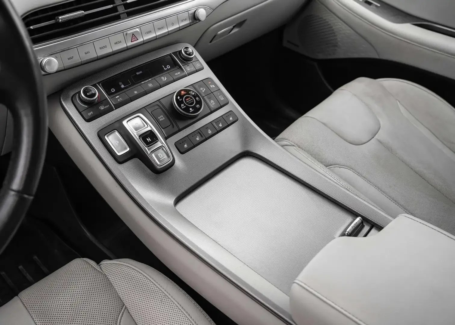 Hyundai Palisade * * ESSENTIAL PACKAGE* * , снимка 11 - Автомобили и джипове - 55692997