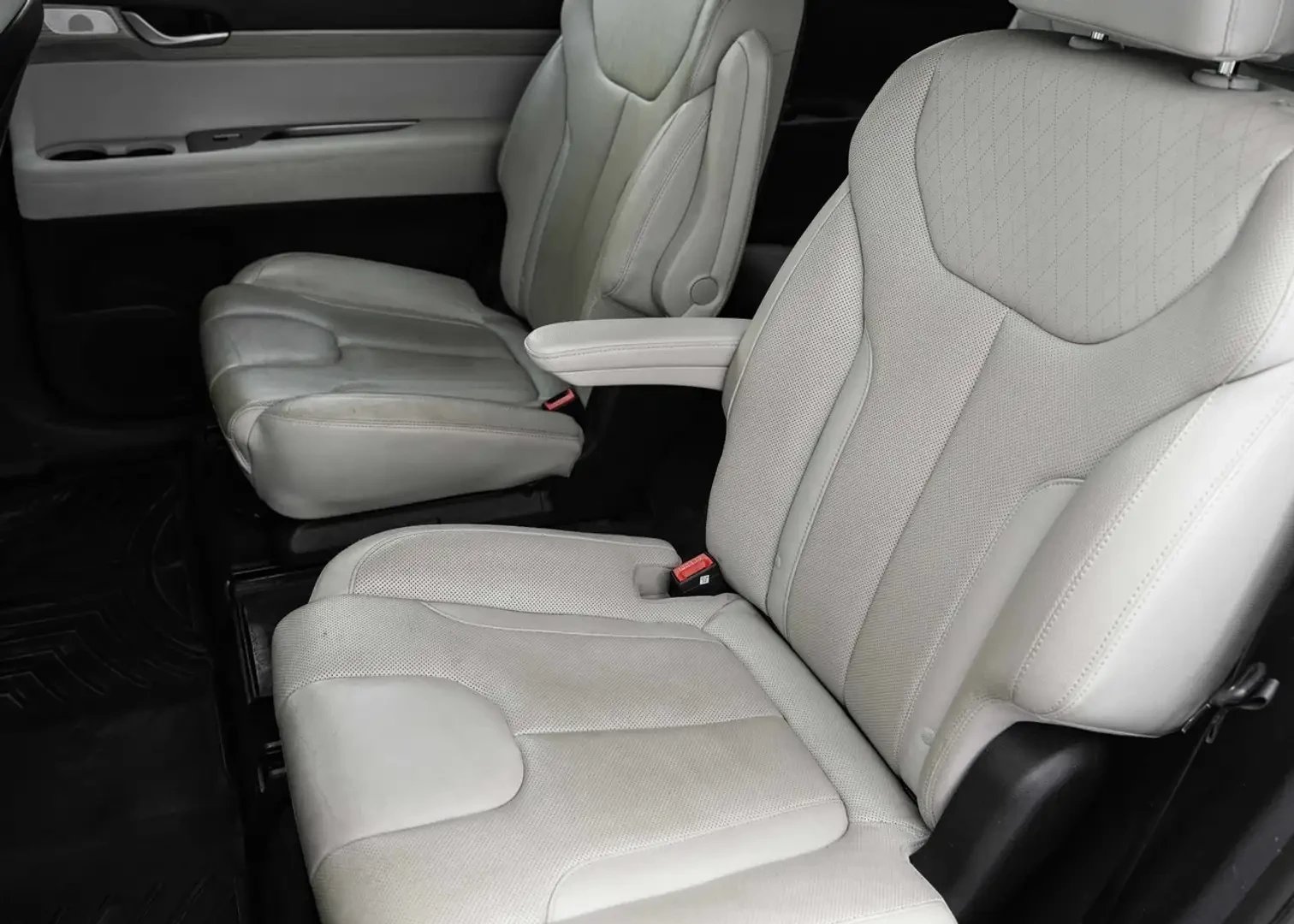 Hyundai Palisade * * ESSENTIAL PACKAGE* * , снимка 8 - Автомобили и джипове - 55692997
