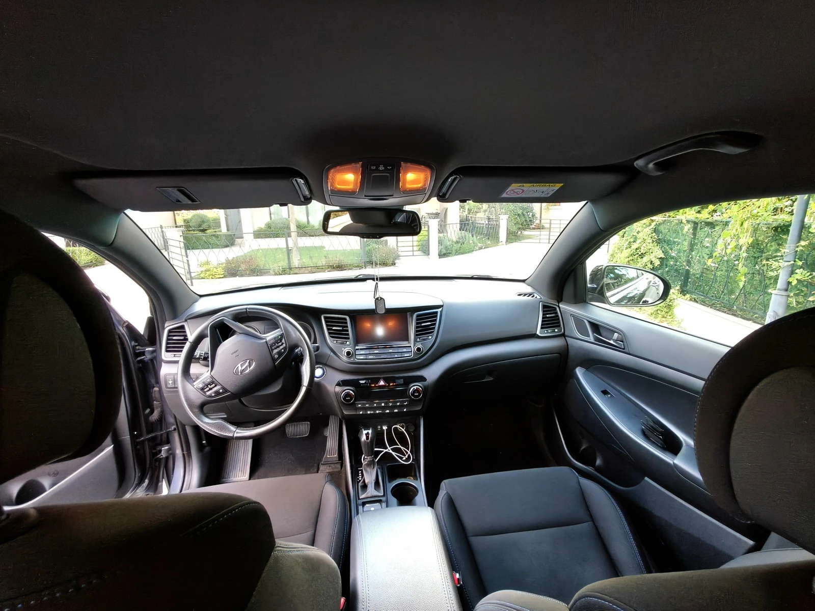 Hyundai Tucson 2.0d 4x4, снимка 9 - Автомобили и джипове - 55772847