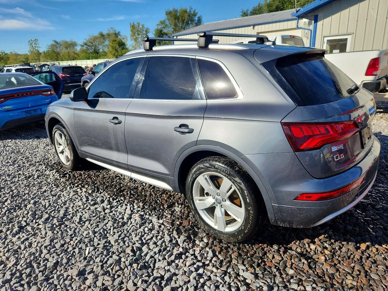 Audi Q5 2.0l Premium Plus, снимка 2 - Автомобили и джипове - 56485274