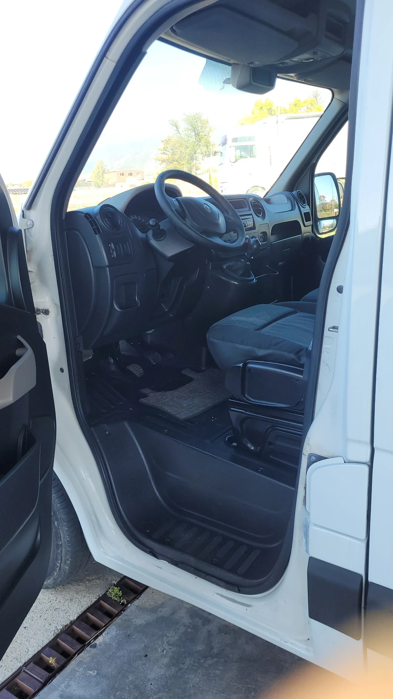 Renault Master 2.3 125kc - изображение 8