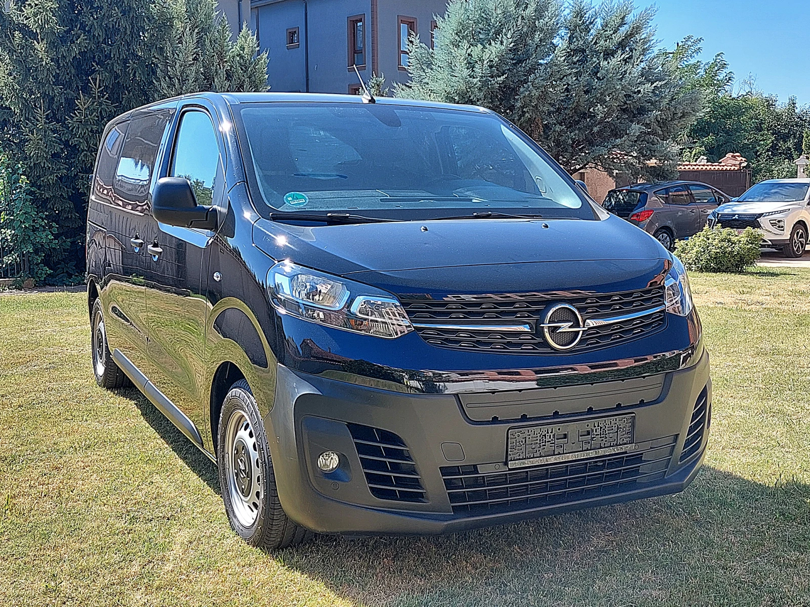 Opel Vivaro Electric 75kW Big Battery | Mobile.bg   2