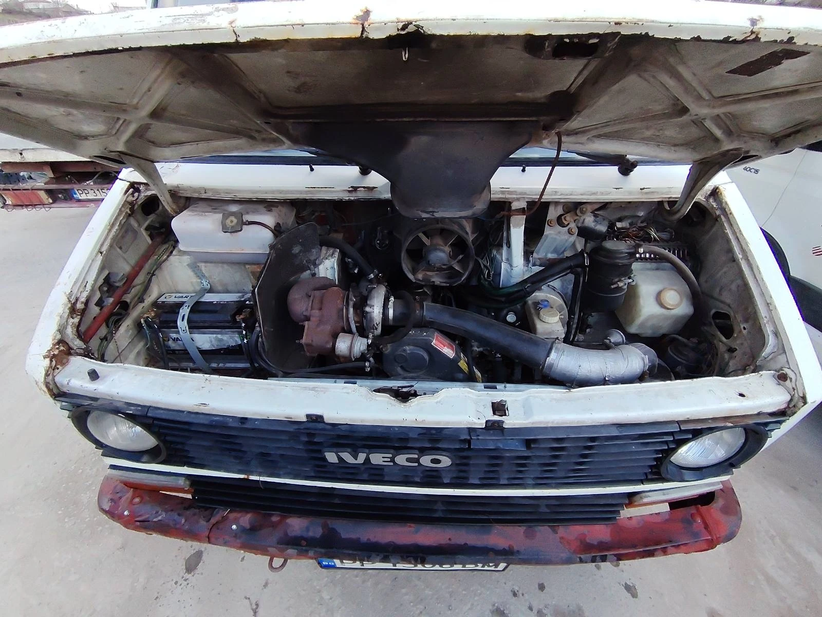 Iveco Daily 35-10, снимка 4 - Камиони - 54062670