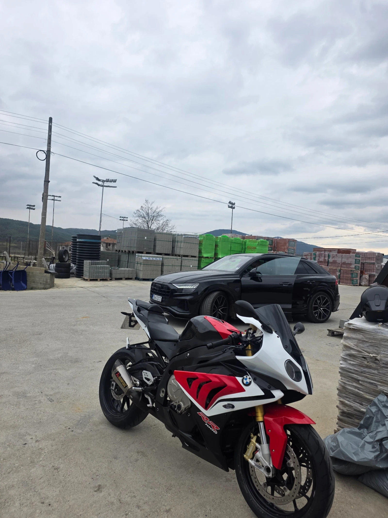 BMW S