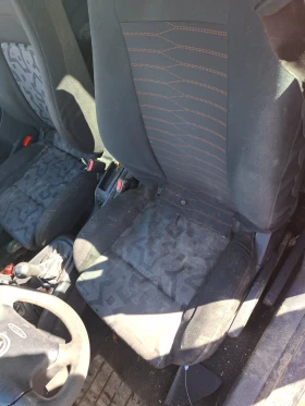 VW Golf 1.6 | Mobile.bg    10