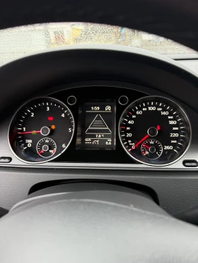 VW Passat 2.0TDI DISTRONIC CAMERA NAVI, снимка 11