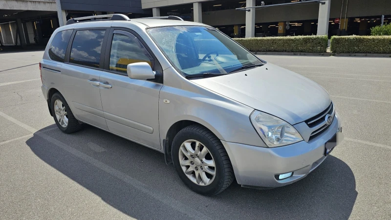 Kia Carnival, снимка 8 - Автомобили и джипове - 46815227