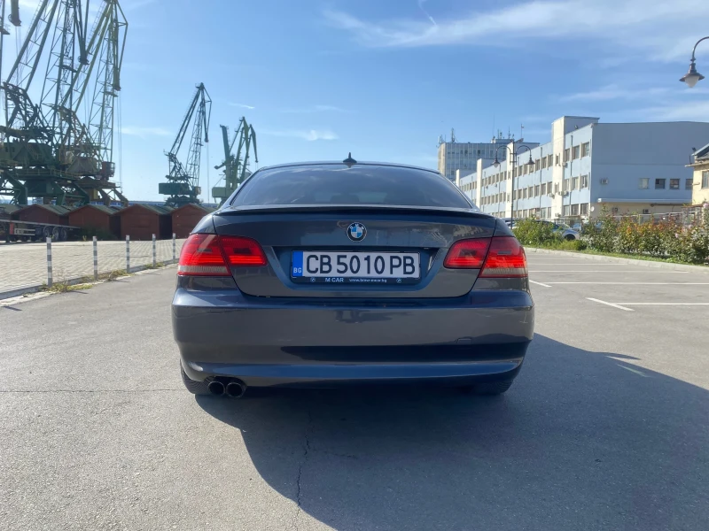 BMW 330, снимка 7 - Автомобили и джипове - 47465980