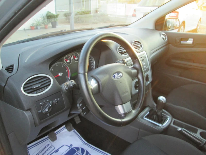 Ford Focus 1.6TDCI, снимка 11 - Автомобили и джипове - 47865474