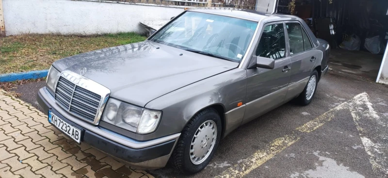 Mercedes-Benz 124, снимка 1 - Автомобили и джипове - 48439407