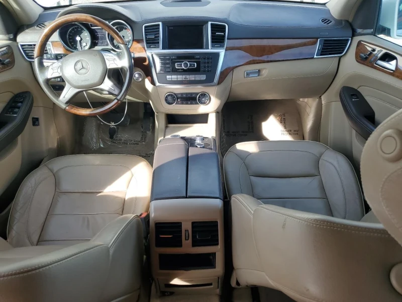 Mercedes-Benz ML 550, снимка 8 - Автомобили и джипове - 49188400