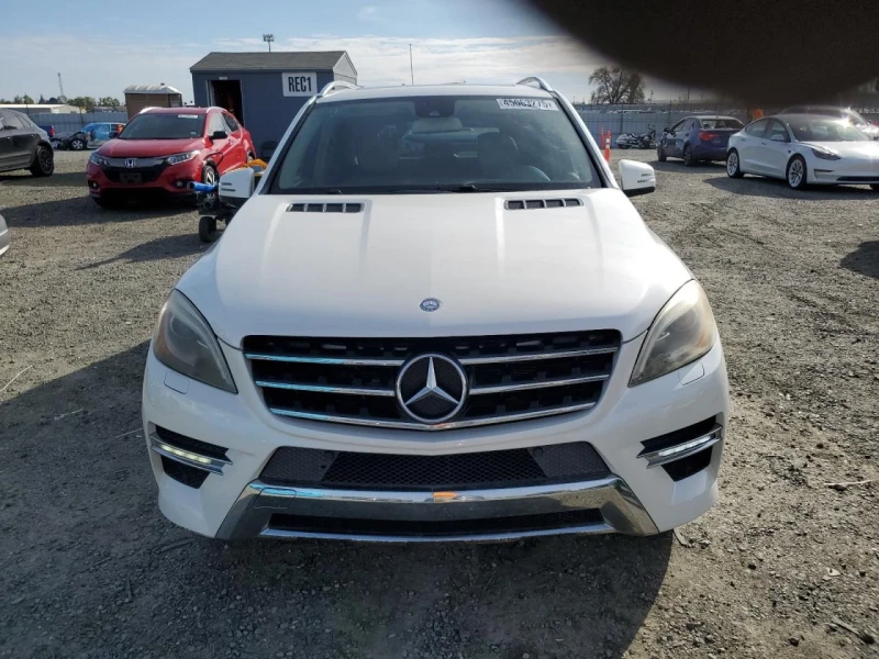 Mercedes-Benz ML 550, снимка 2 - Автомобили и джипове - 49188400