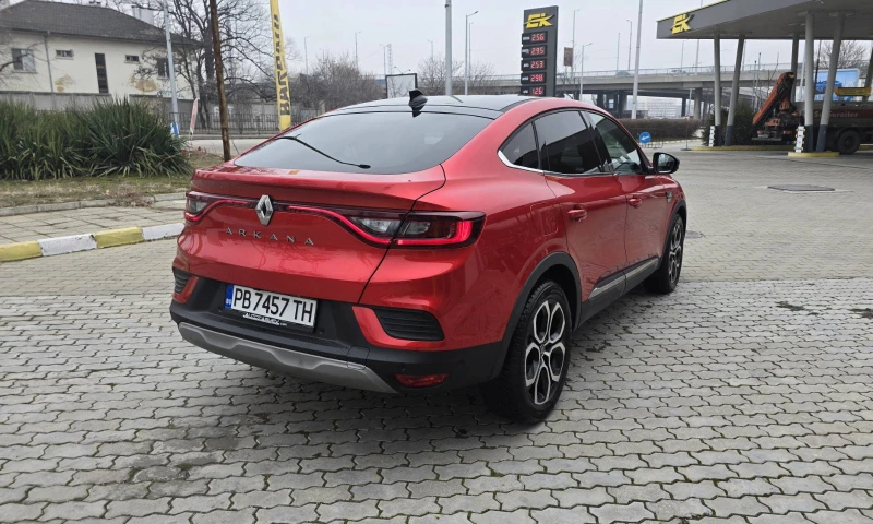 Renault Arkana 1.3 TCE, снимка 8 - Автомобили и джипове - 49288192