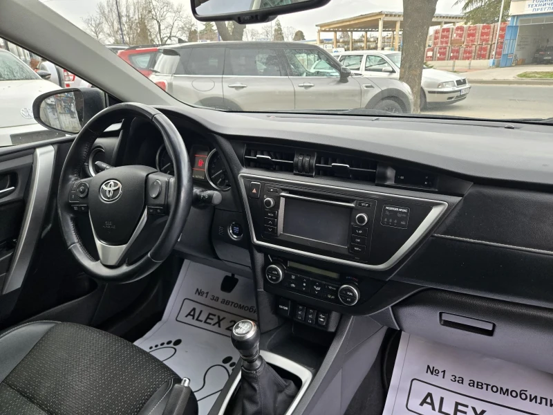 Toyota Auris, снимка 7 - Автомобили и джипове - 49482913