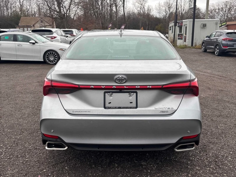 Toyota Avalon Limited  CARFAX, снимка 4 - Автомобили и джипове - 52447819