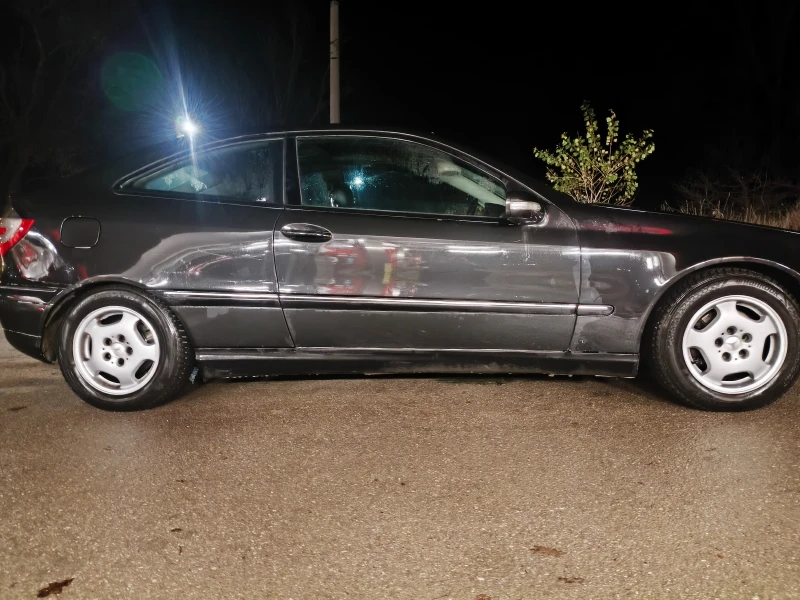 Mercedes-Benz C 220 CDI, снимка 8 - Автомобили и джипове - 52738799