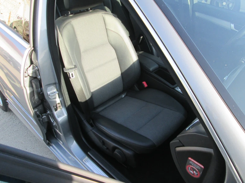 Mercedes-Benz C 220 2.2CDI-AMG Pack-Faceleaft-7G, снимка 15 - Автомобили и джипове - 52825428